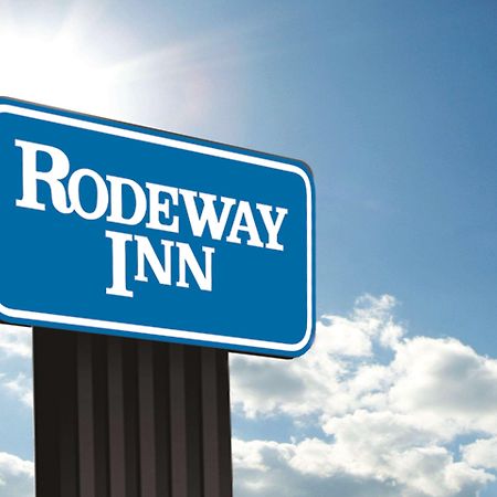 Quality Inn Лотон Экстерьер фото